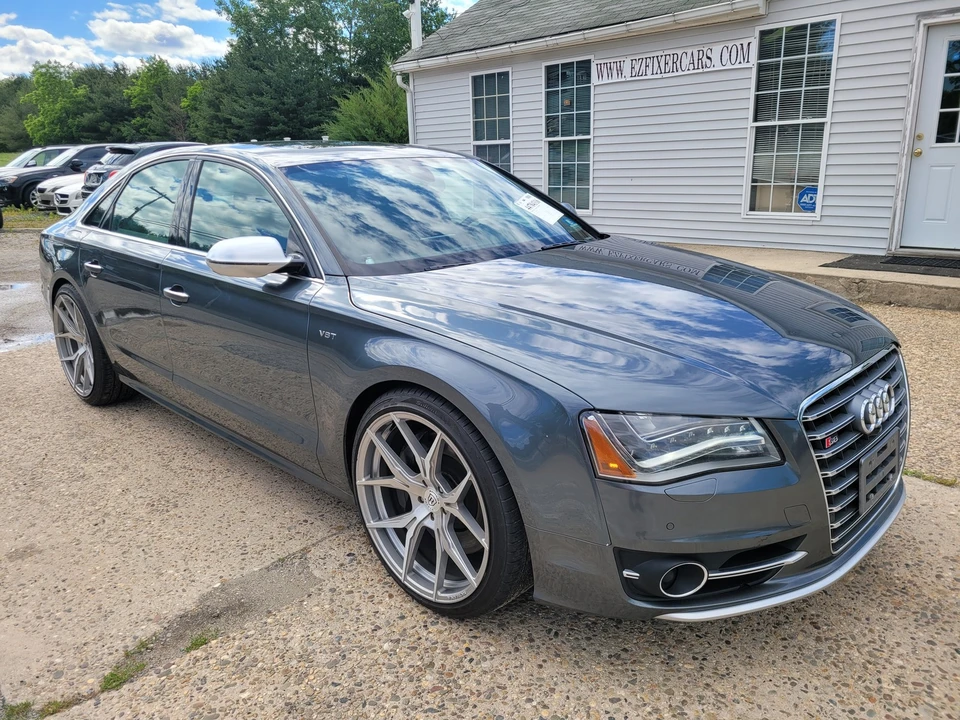 2013 Audi D4 S8 - Image 7 of 31