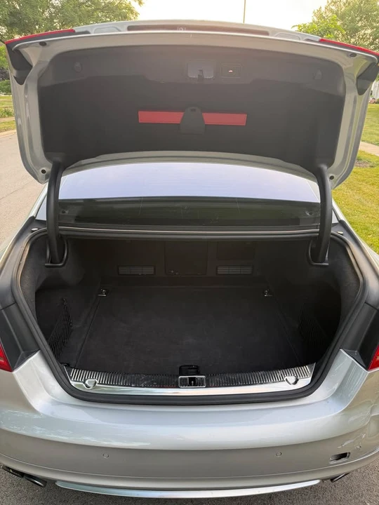 2013 Audi D4 S8 - Image 11 of 20