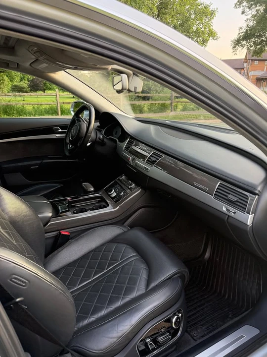 2013 Audi D4 S8 - Image 13 of 20