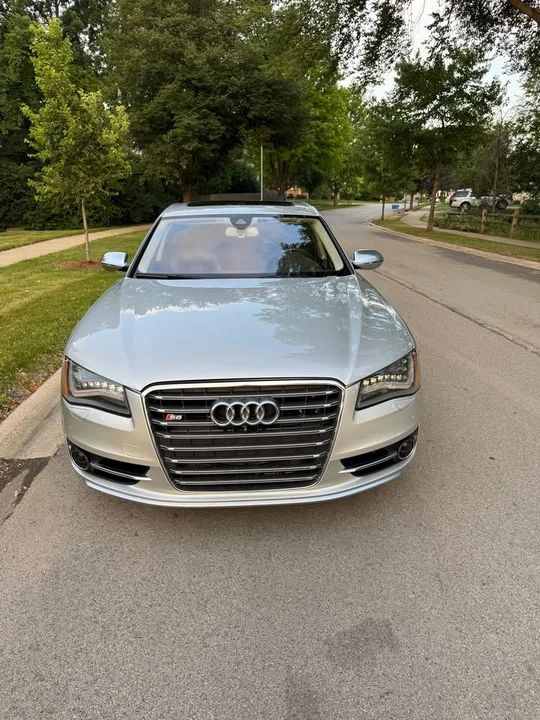 2013 Audi D4 S8 - Image 2 of 20