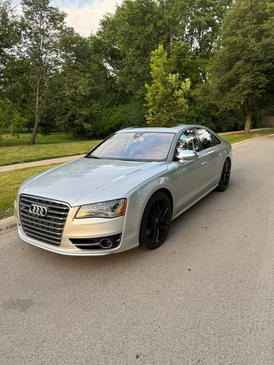 2013 Audi D4 S8 - Image 3 of 20