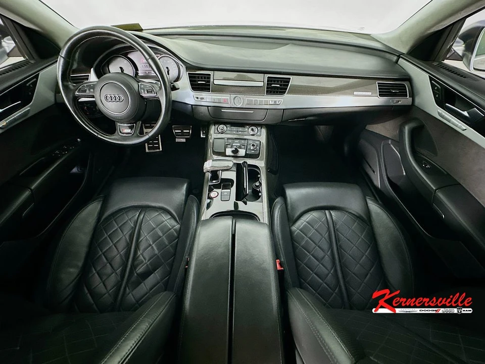 2013 Audi D4 S8 - Image 10 of 24
