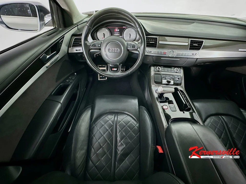 2013 Audi D4 S8 - Image 9 of 24