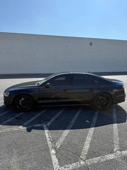 2013 Audi D4 S8 - Image 2 of 5