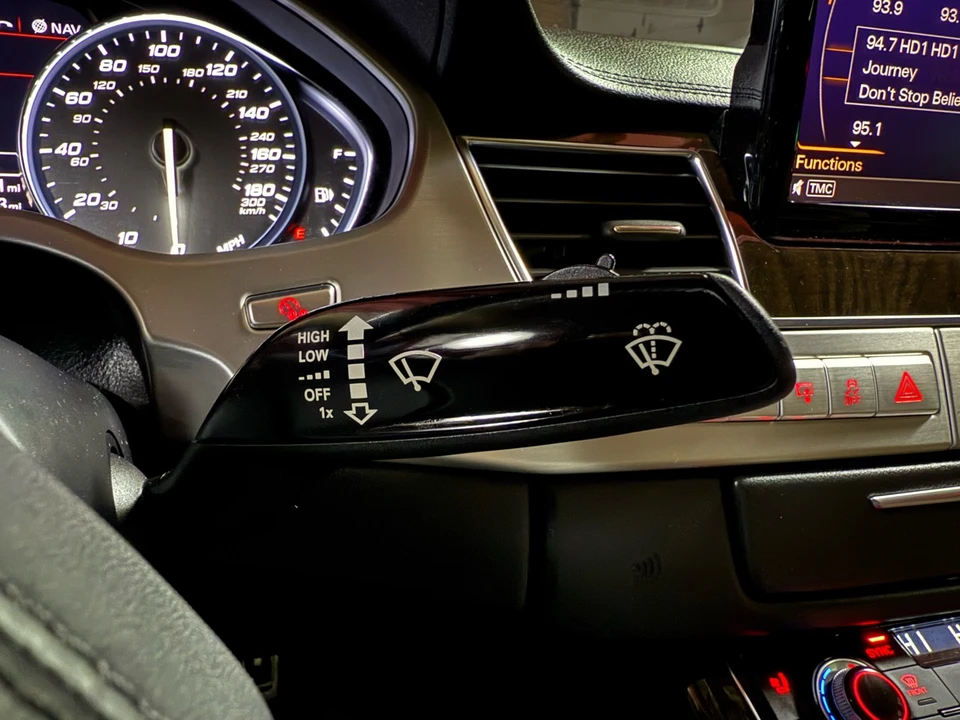 2013 Audi D4 S8 - Image 17 of 21