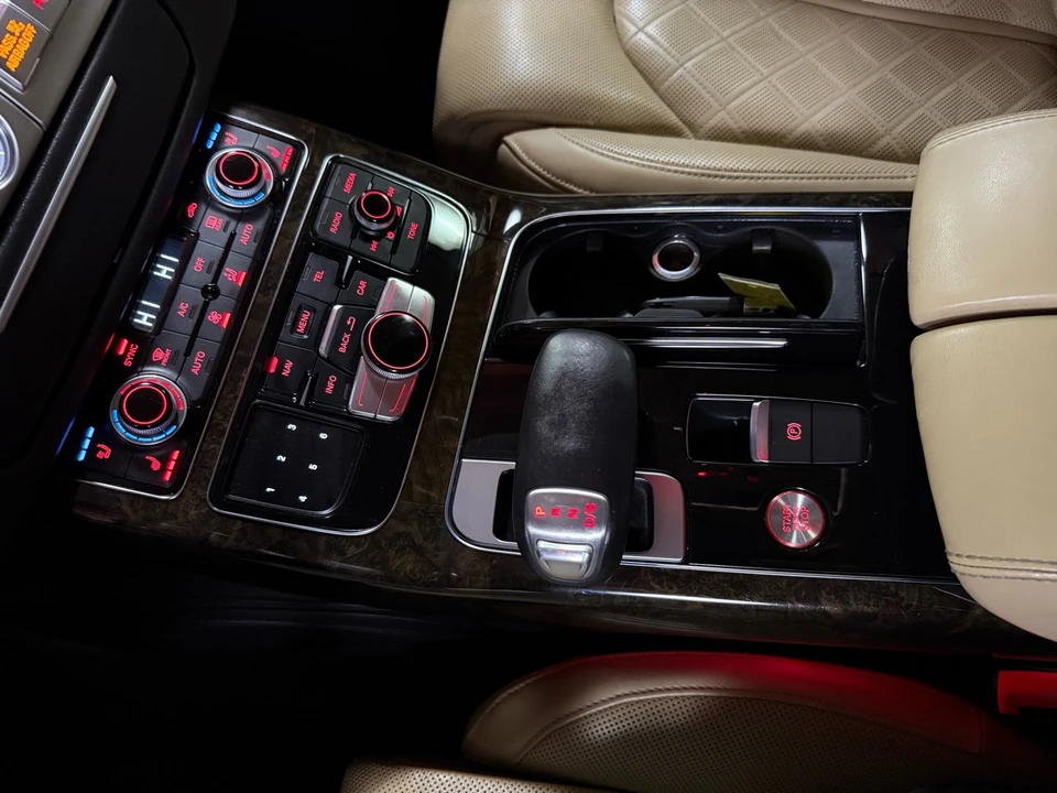 2013 Audi D4 S8 - Image 21 of 21