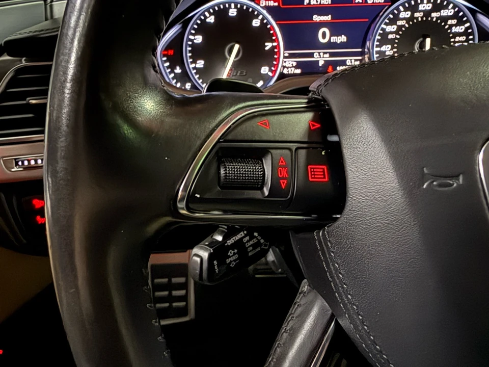 2013 Audi D4 S8 - Image 15 of 21