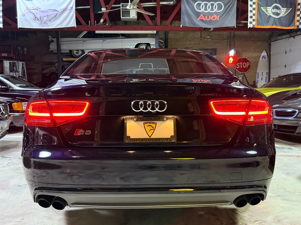 2013 Audi D4 S8 - Image 8 of 21
