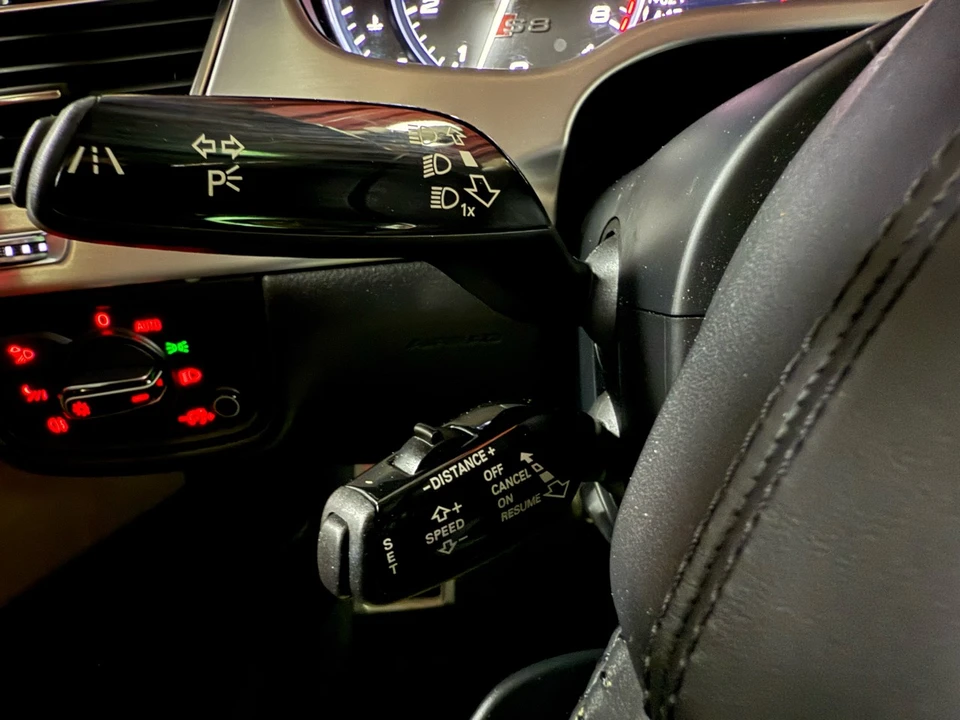 2013 Audi D4 S8 - Image 16 of 21
