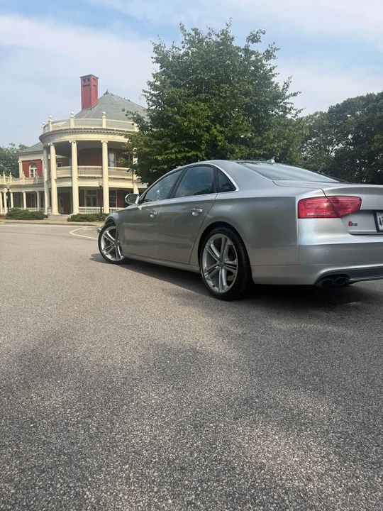 2013 Audi D4 S8 - Image 7 of 13