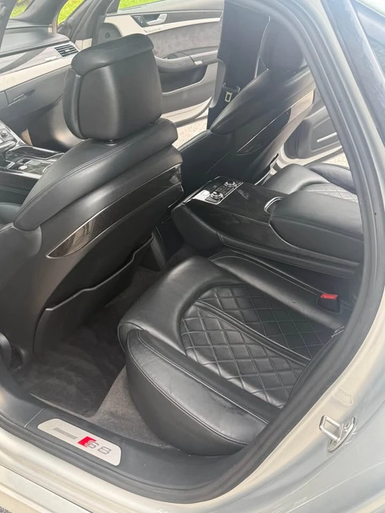 2013 Audi D4 S8 - Image 9 of 13