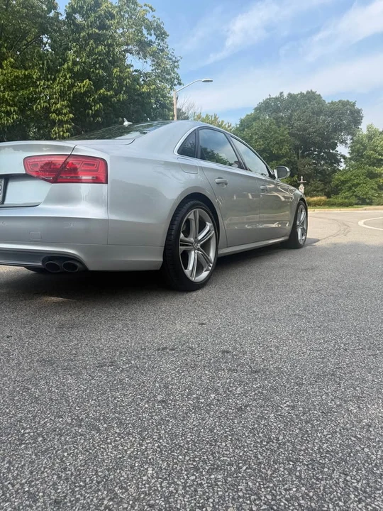 2013 Audi D4 S8 - Image 4 of 13