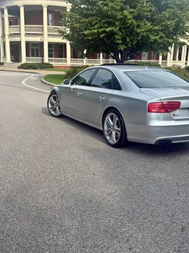 2013 Audi S8