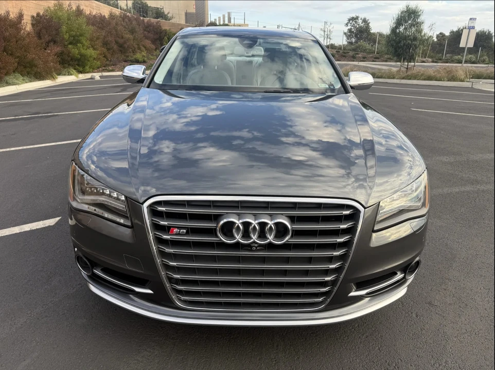 2013 Audi D4 S8 - Image 10 of 21
