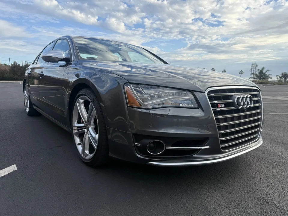 2013 Audi D4 S8 - Image 8 of 21