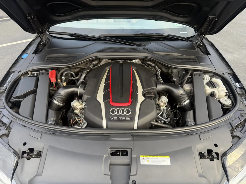 2013 Audi D4 S8 - Image 18 of 21