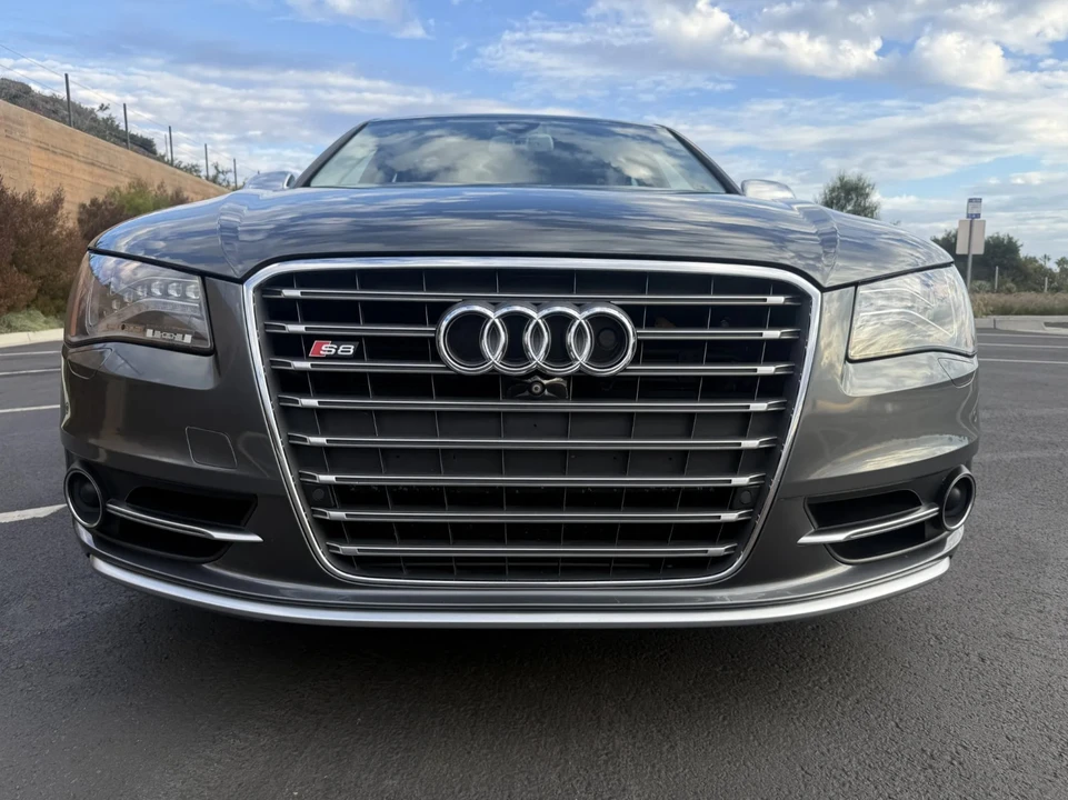 2013 Audi D4 S8 - Image 9 of 21
