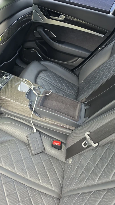2013 Audi D4 S8 - Image 16 of 20