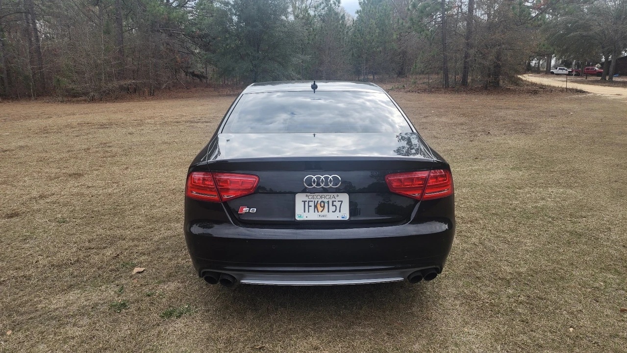 2013 Audi D4 S8 - Image 3 of 20
