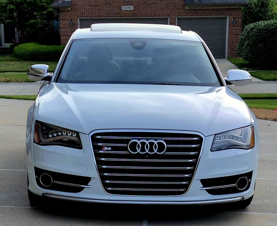 2013 Audi D4 S8 - Image 7 of 31