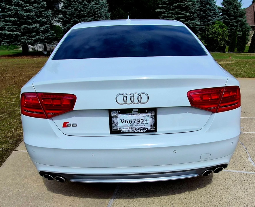 2013 Audi D4 S8 - Image 4 of 31