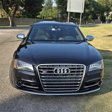 2013 Audi S8 Quattro Sedan 4D
