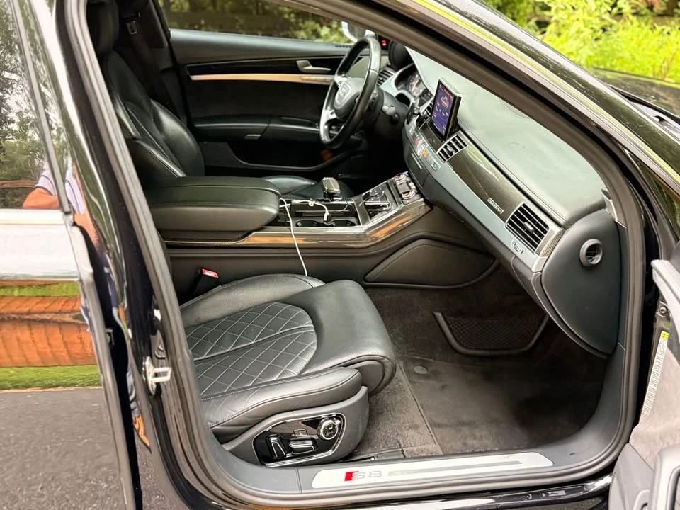 2013 Audi D4 S8 - Image 11 of 14