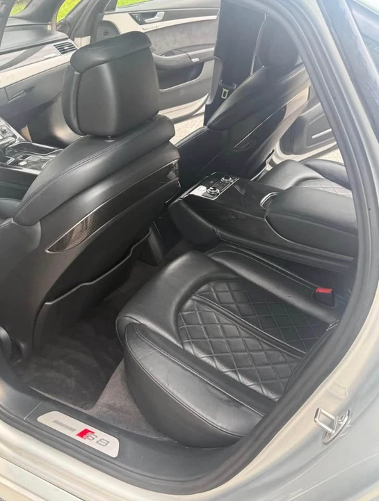 2013 Audi D4 S8 - Image 7 of 10