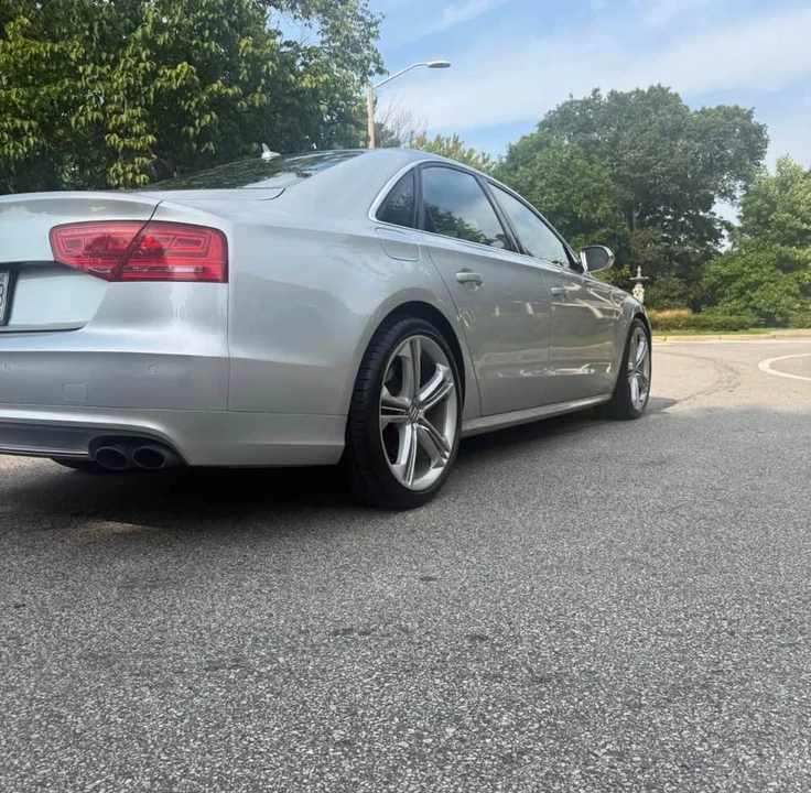 2013 Audi D4 S8 - Image 3 of 10