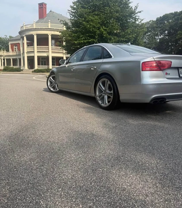 2013 Audi D4 S8 - Image 5 of 10