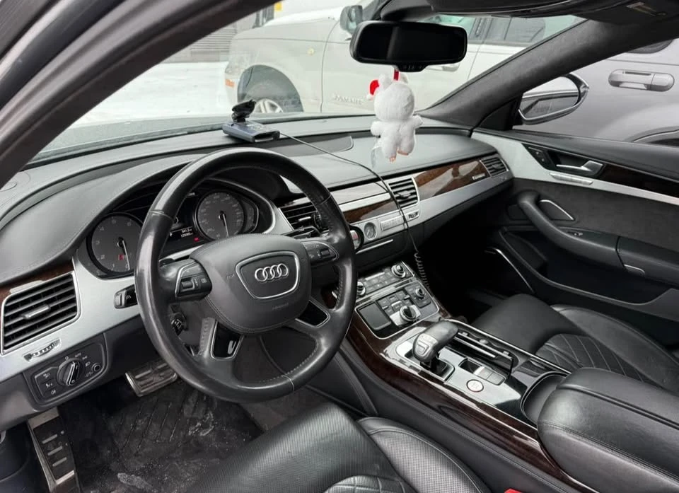 2013 Audi D4 S8 - Image 3 of 3