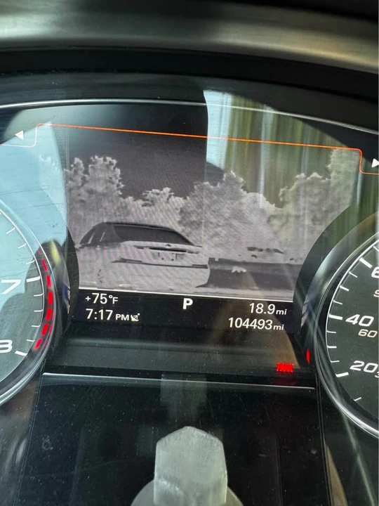 2013 Audi D4 S8 - Image 9 of 10