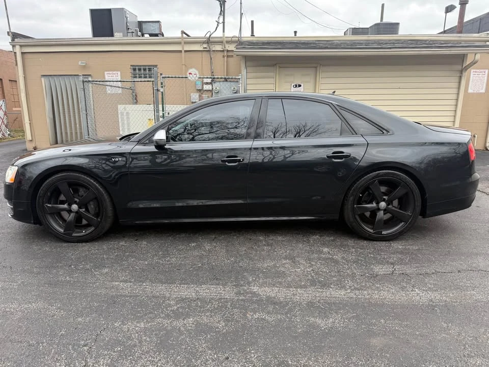 2013 Audi D4 S8 - Image 2 of 19