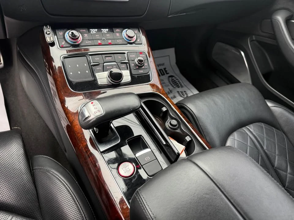 2013 Audi D4 S8 - Image 13 of 19