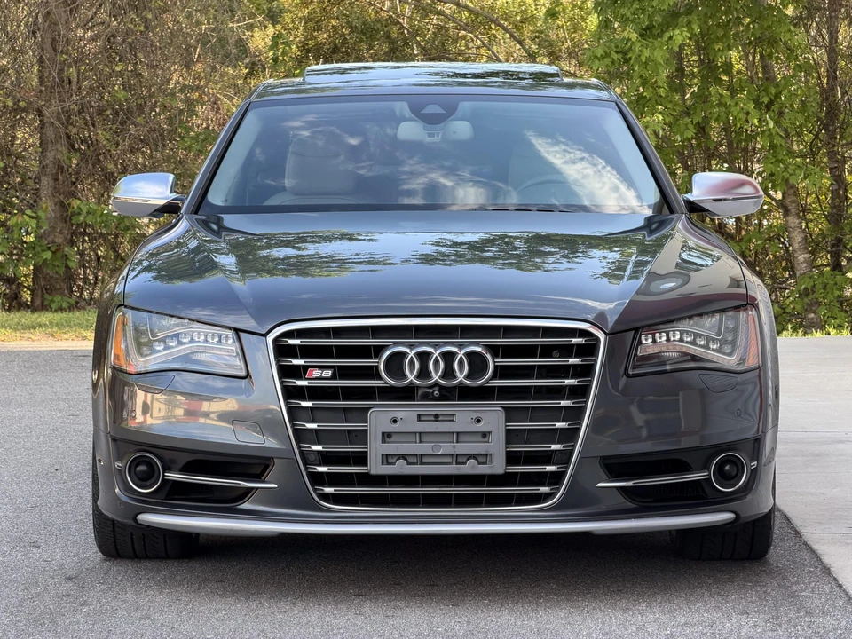2013 Audi D4 S8 - Image 25 of 31
