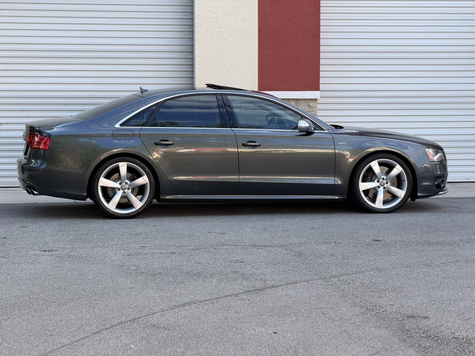 2013 Audi D4 S8 - Image 17 of 31