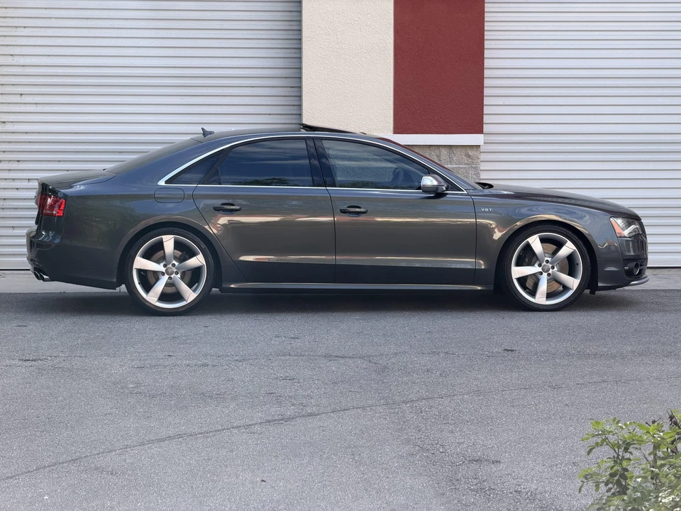 2013 Audi D4 S8 - Image 18 of 31