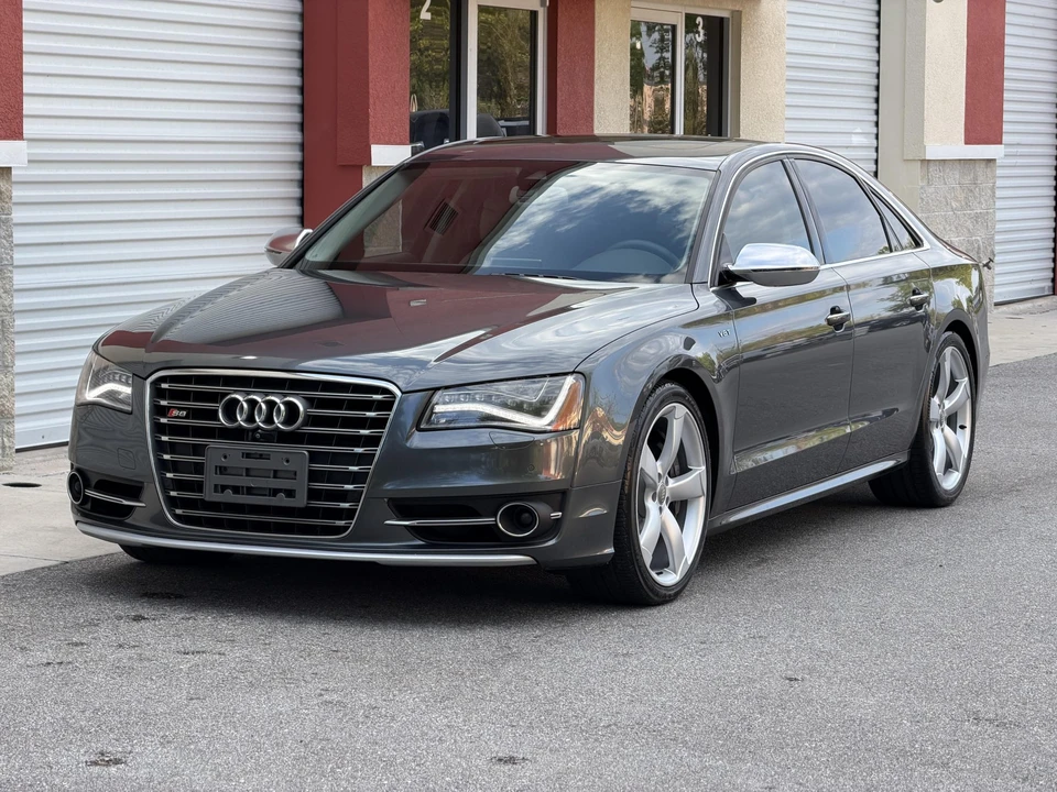 2013 Audi D4 S8 - Image 2 of 31
