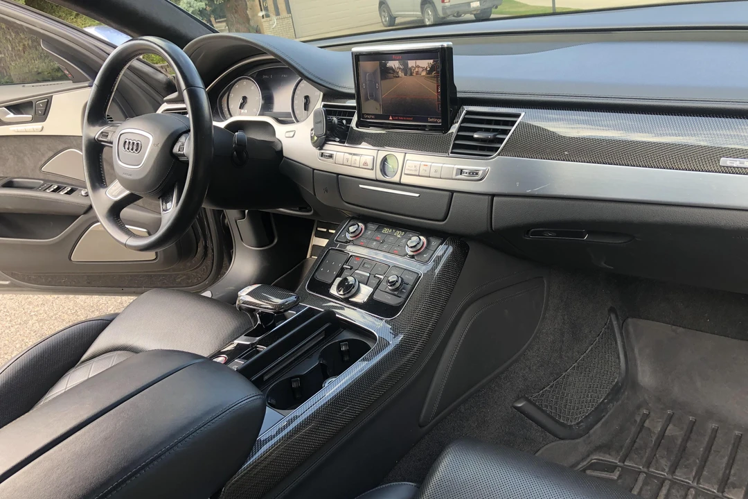 2013 Audi D4 S8 - Image 12 of 13