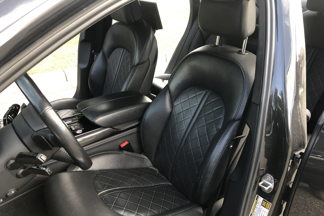 2013 Audi D4 S8 - Image 11 of 13