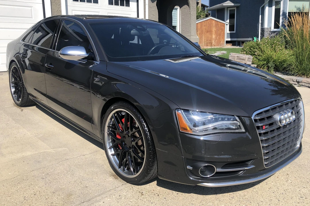 2013 Audi D4 S8 - Image 8 of 13
