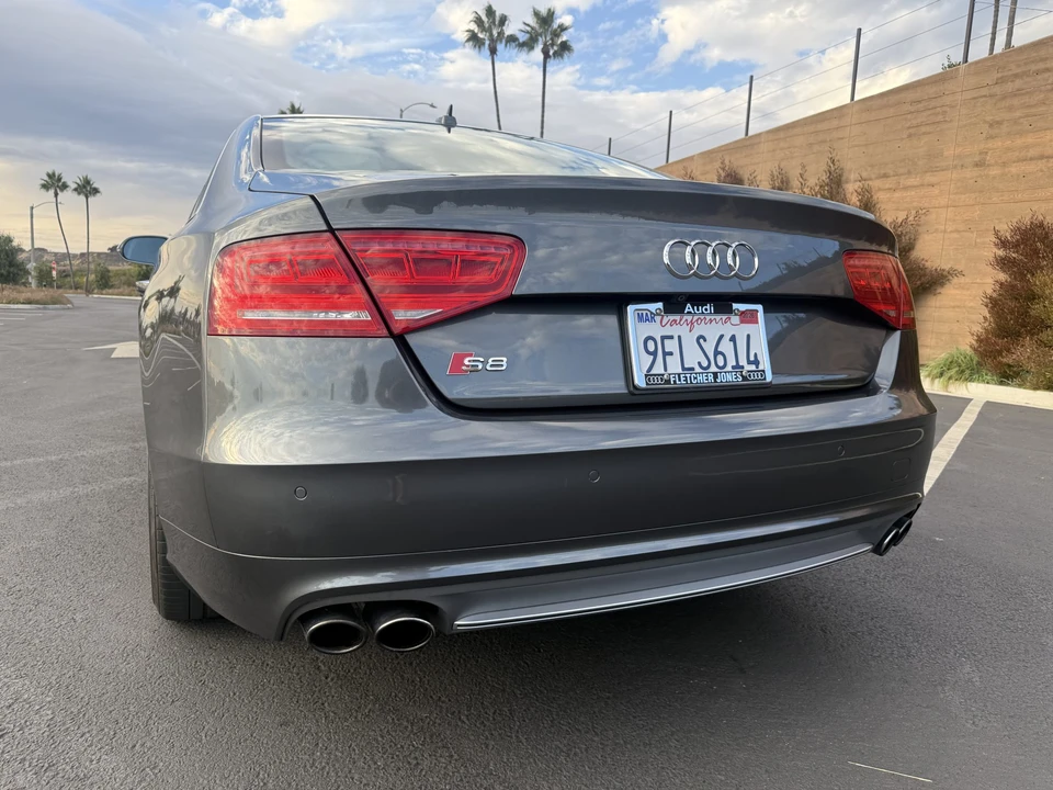 2013 Audi D4 S8 - Image 16 of 31