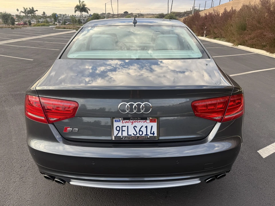2013 Audi D4 S8 - Image 17 of 31
