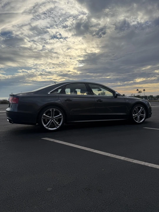 2013 Audi D4 S8 - Image 26 of 31
