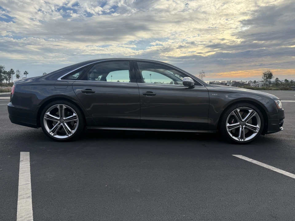 2013 Audi D4 S8 - Image 27 of 31