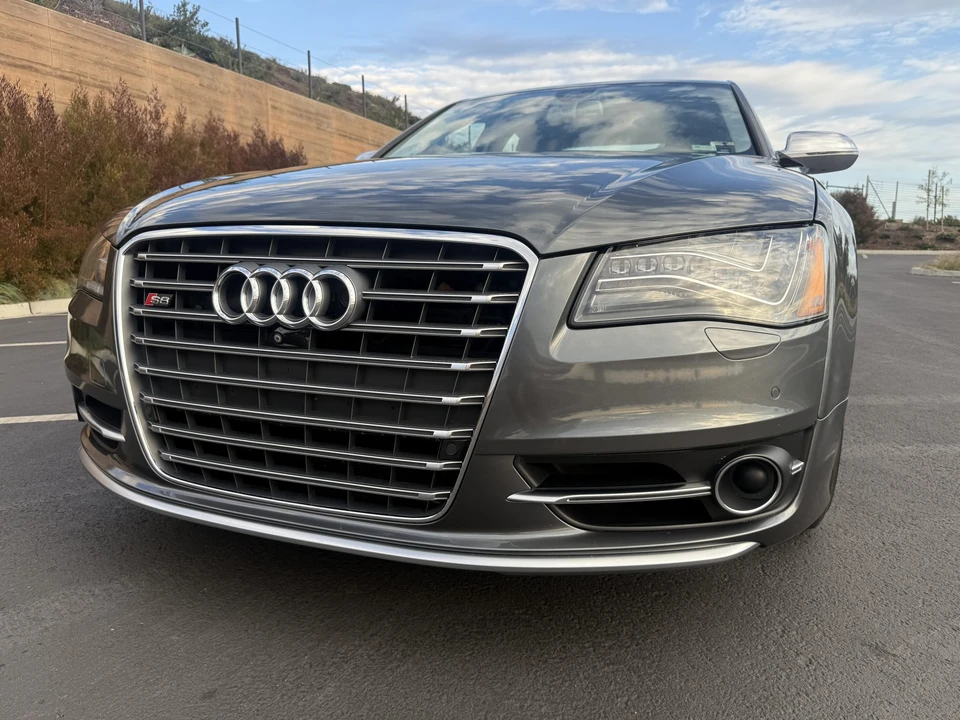 2013 Audi D4 S8 - Image 2 of 31