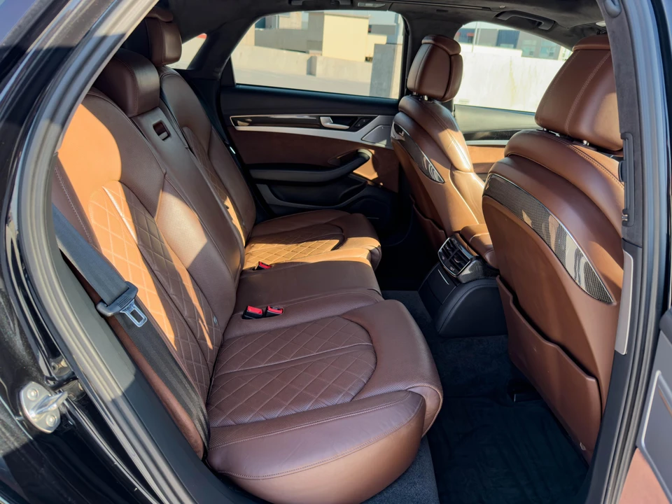 2013 Audi D4 S8 - Image 30 of 31