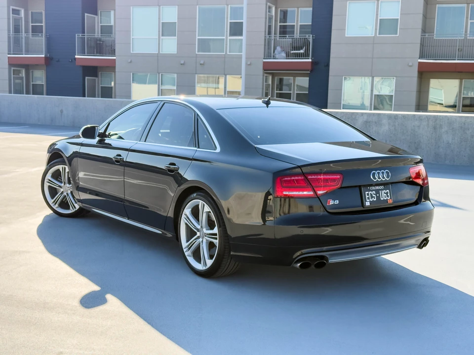 2013 Audi D4 S8 - Image 7 of 31