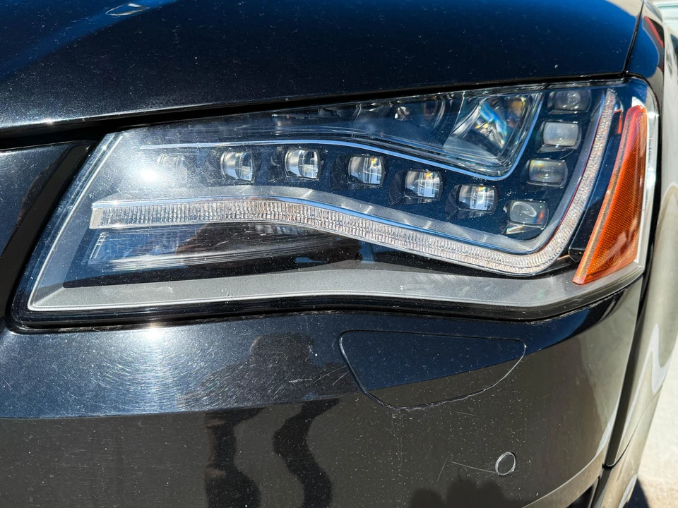 2013 Audi D4 S8 - Image 11 of 31