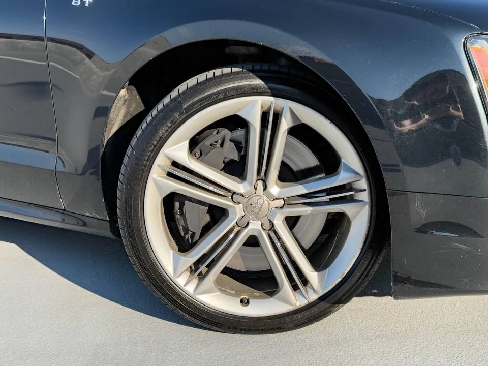 2013 Audi D4 S8 - Image 19 of 31